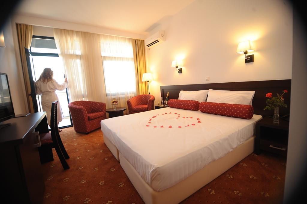 Hotel Mon Jardin Mahmudia Habitación foto
