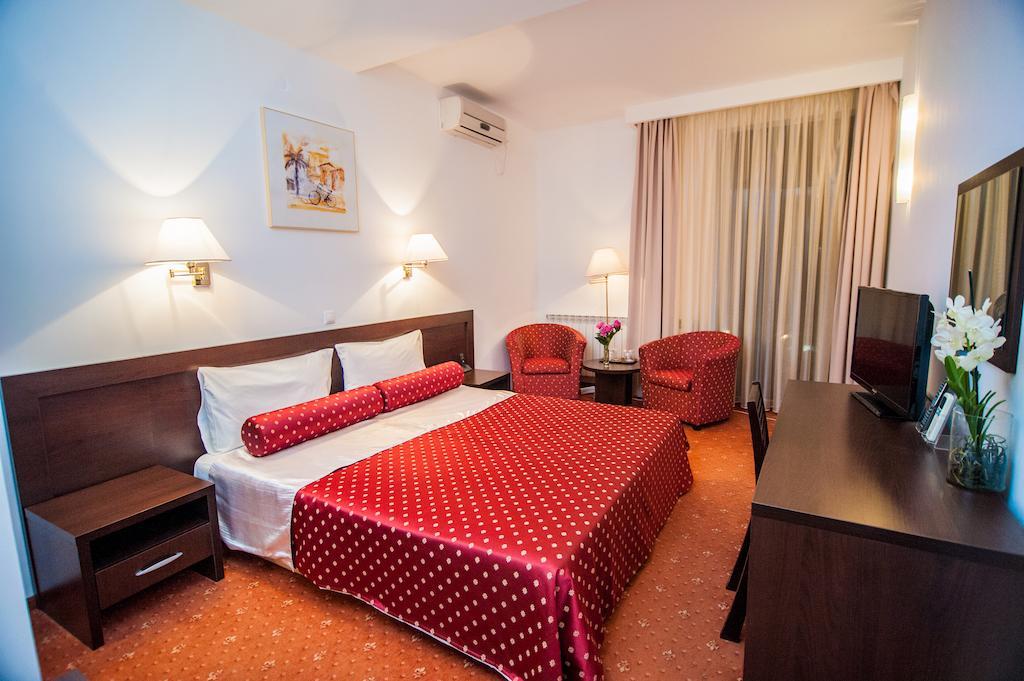 Hotel Mon Jardin Mahmudia Habitación foto